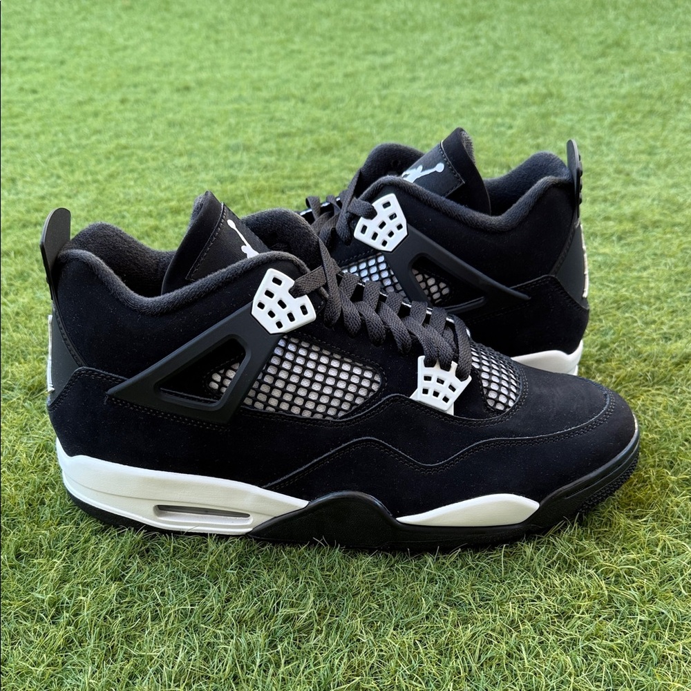 Air Jordan 4 Retro